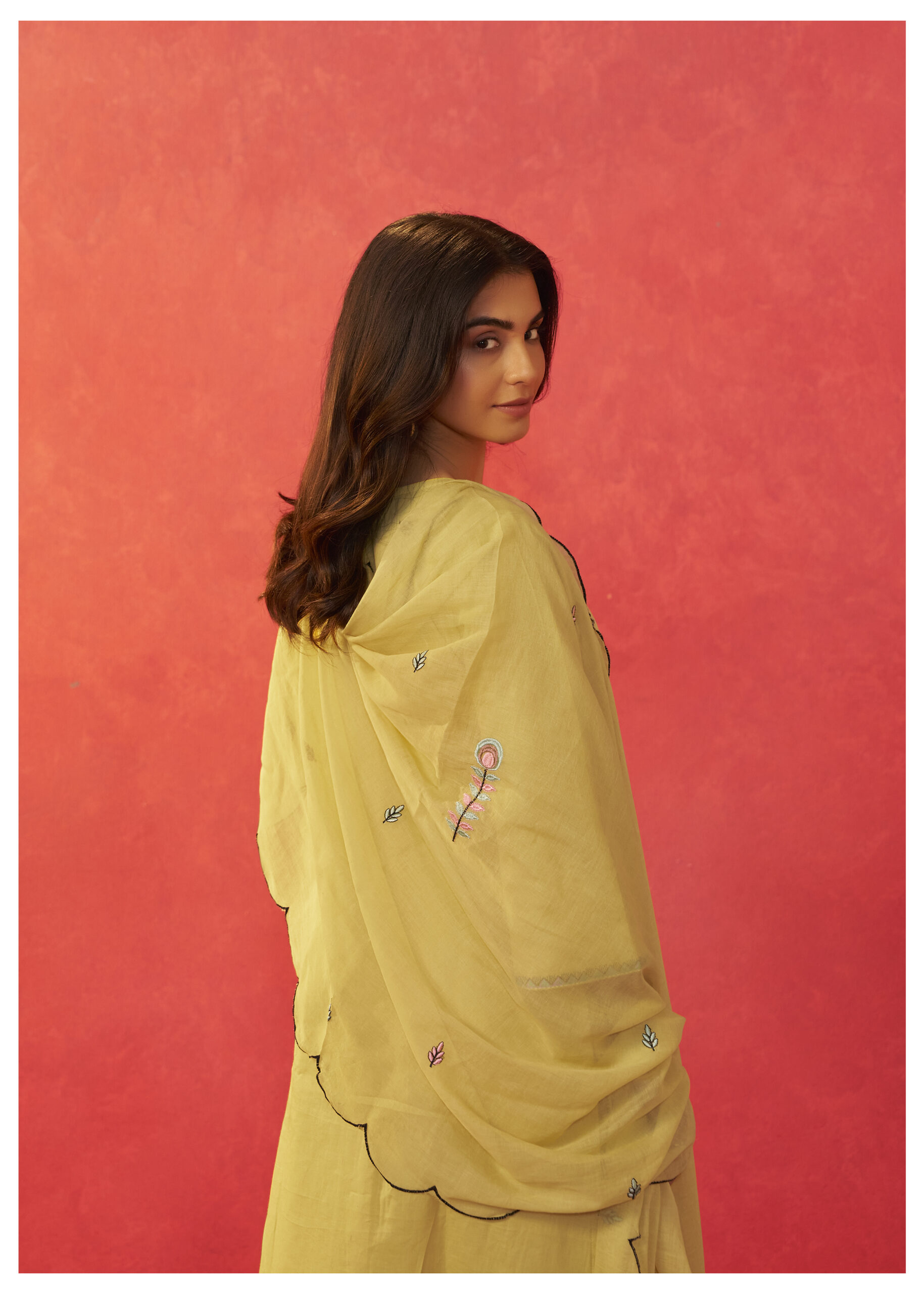 SUMMER TRENDS - 1005c (1)
